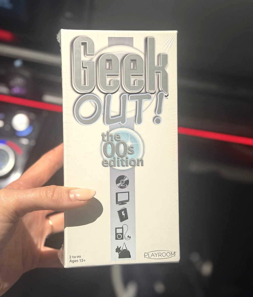 Geek Out! The 00s Edition Board Game Pop Culture Dice 2+ 13+